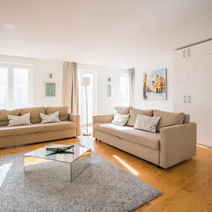 Duplex Ap Location , Lisboa Portugal